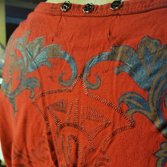 Red Shirt- Royal Testament, M - Picture 3 of 5